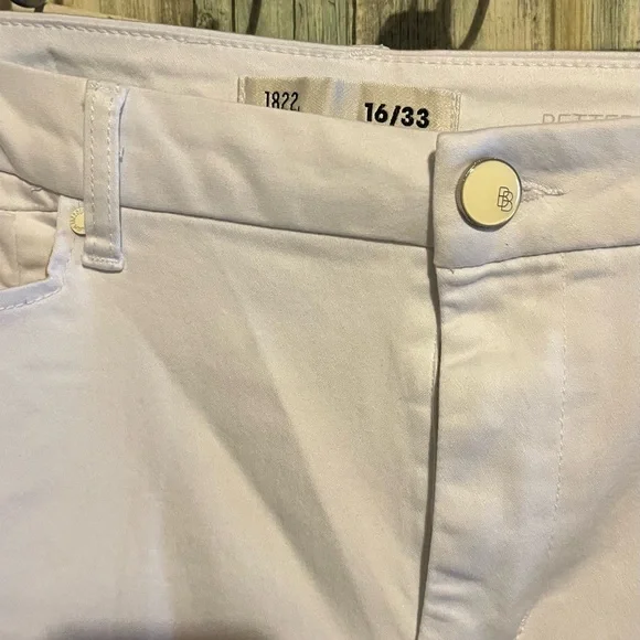 1822 Denim Classic White Pants - Picture 2 of 4